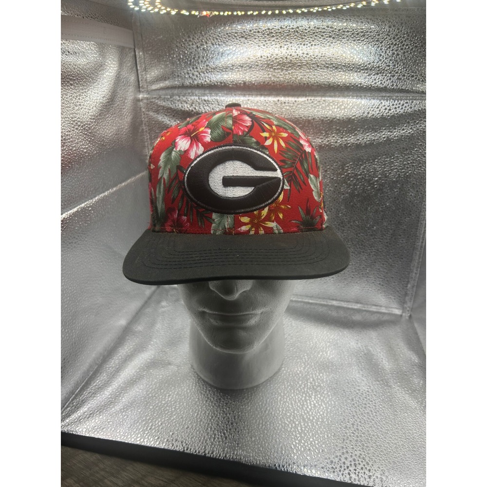 Top of the World Georgia Bulldogs NCAA Waverunner Floral Snapback Hat Red Black